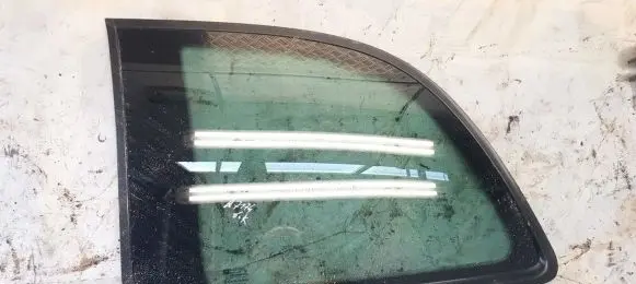 Opel Zafira A Rear side window