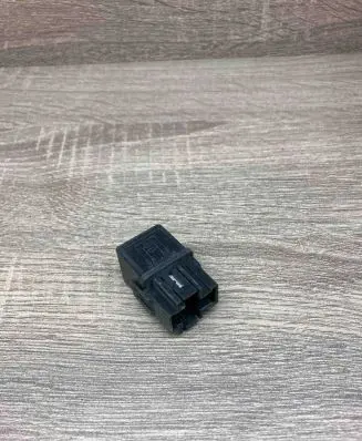 Mitsubishi Carisma Other relay V23134B52X240 MB953381