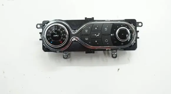 Renault Captur Climate control unit 275108796RACR 275108796R