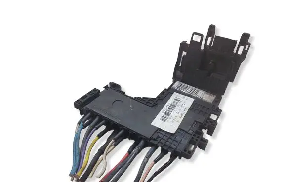 Peugeot 508 Battery control module 9800223680