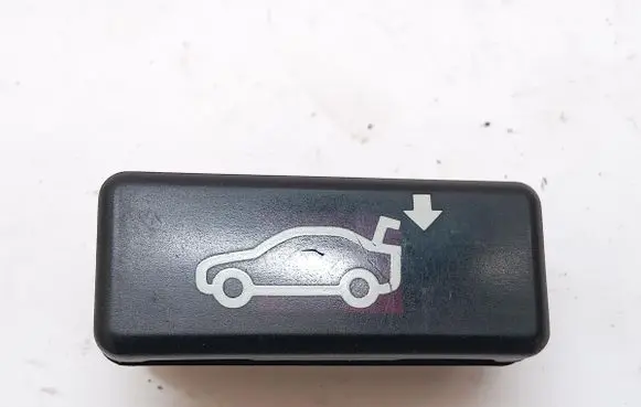 BMW 7 E65 E66 Tailgate/boot open switch button 8375580