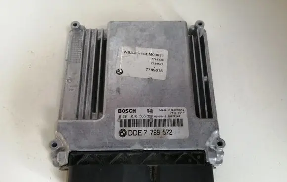 BMW 3 E46 Engine control unit/module 7789572 0281010565 7789615