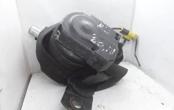Mercedes-Benz ML W163 Front seatbelt A1638603285 3300474