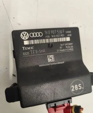 Audi A6 S6 C6 4F Gateway control module 1K0907530F 1K0907951