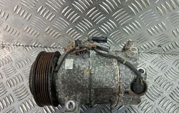 Nissan X-Trail T32 Air conditioning (A/C) compressor (pump) 926004CA1A