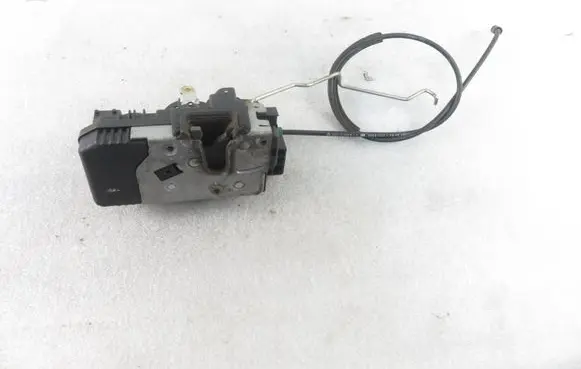 Opel Vivaro Rear door lock 93867688 905034098R