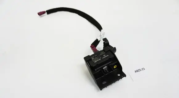 Dacia Sandero Antenna control unit 282122683R