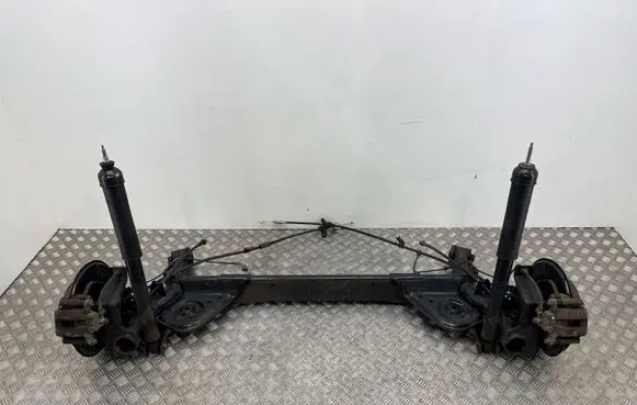 Nissan Leaf II (ZE1) Rear axle beam 