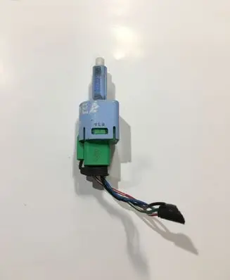 Mitsubishi Outlander Brake pedal sensor switch F80CS53 0D2DB