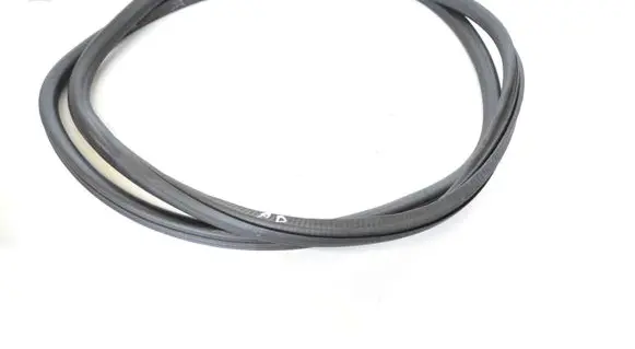 Porsche Cayenne (92A) Rubber seal front door (on door) 