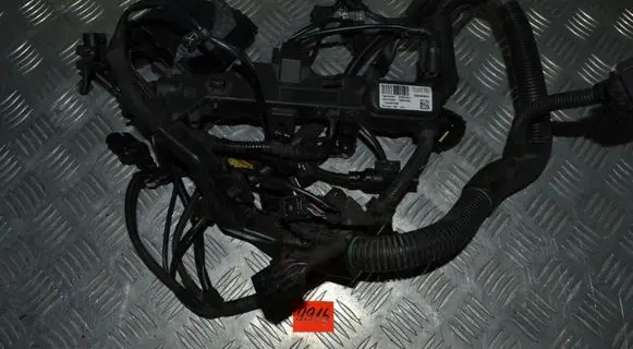 Toyota Avensis T270 Engine installation wiring loom 732000509B 346569901