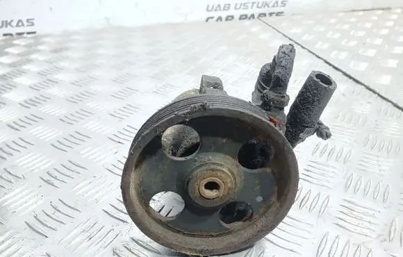 Peugeot 806 Power steering pump
