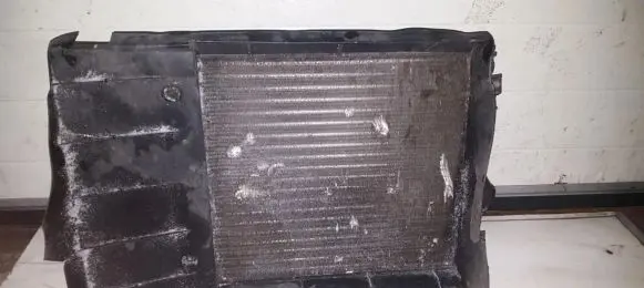 Renault Megane I Coolant radiator
