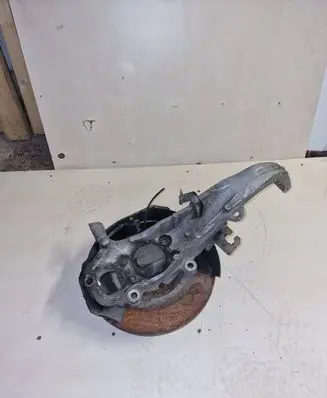 Infiniti Q50 Front wheel hub