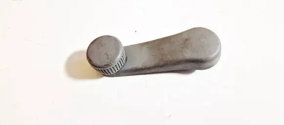 Skoda Octavia Mk1 (1U) Front door window winding handle 1h0837581d
