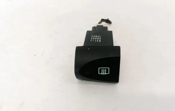 Hyundai Santa Fe Windscreen/window heater switch 9371026000