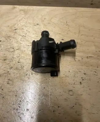 Mercedes-Benz B W246 W242 Electric auxiliary coolant/water pump A0005000686