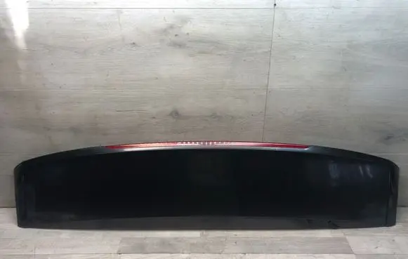Tailgate/trunk spoiler