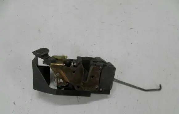Alfa Romeo 156 Rear door lock 