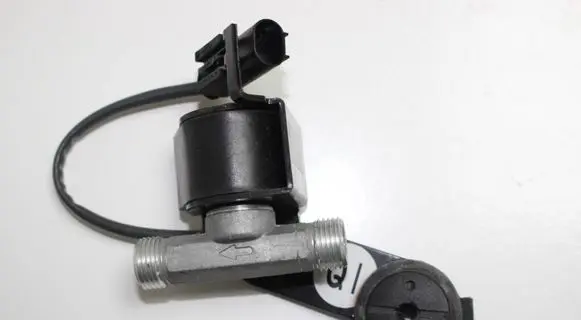 Mercedes-Benz S W221 LP gas electromagnetic valve solenoid A2218300484 4433101090
