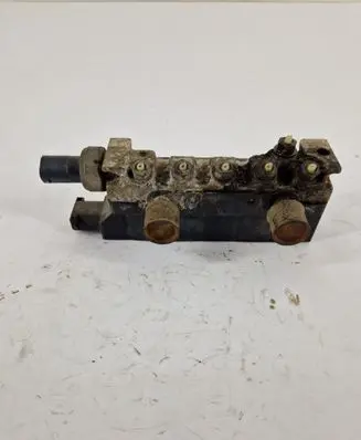 Mercedes-Benz S W220 Valve A2203200258