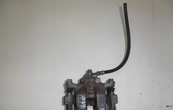 Infiniti Q70 Y51 Rear brake caliper