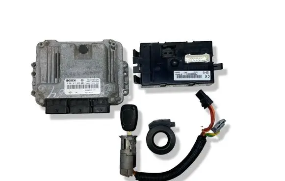 Renault Trafic II (X83) Engine ECU kit and lock set 0281017065 8200935115 8201105714