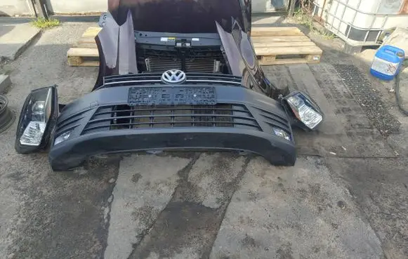 Volkswagen Caddy Front bumper 2k5807221j