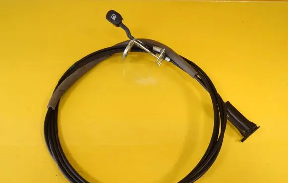 Hyundai i10 Fuel cap flap release cable 