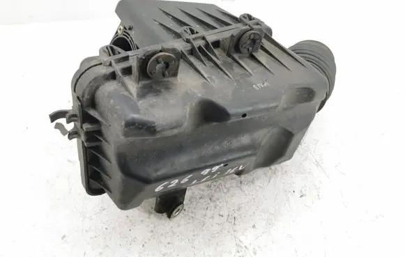 Mazda 626 Air filter box FSJ2 E7KH