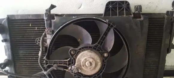 Fiat Punto (176) Radiator cooling fan shroud
