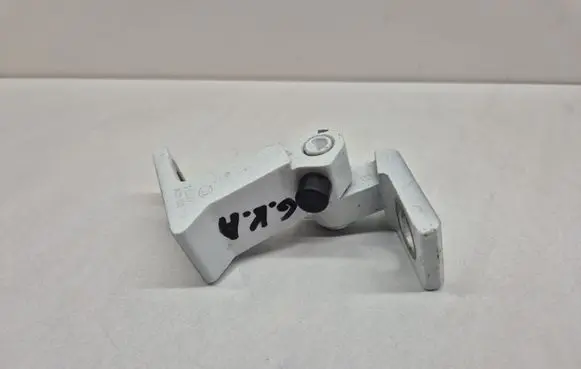 Porsche Cayenne (92A) Rear door lower hinge A046574