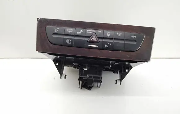 Multifunctional control switch/knob