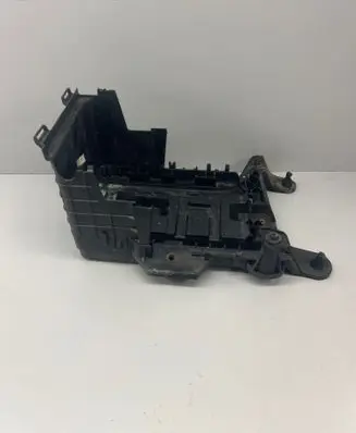 Volkswagen Tiguan Battery tray 1K0915333