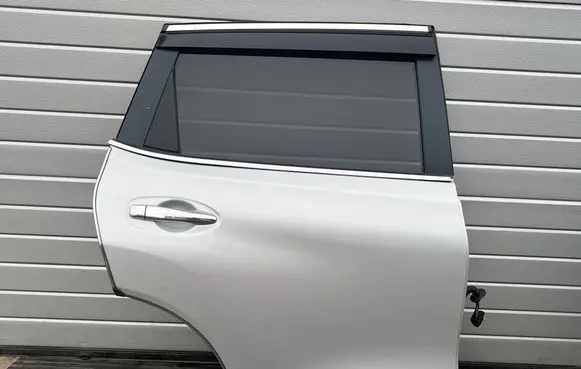 Nissan X-Trail T32 Rear door 43R007953 DOT20AS3