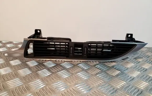 Audi A6 S6 C7 4G Dash center air vent grill 4G1820951