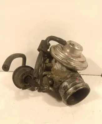 Volkswagen Polo EGR valve 038129637b