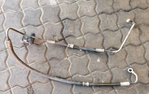 BMW 5 E60 E61 Power steering hose/pipe/line 32416777286