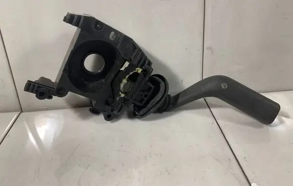 Volvo S40, V40 Wiper control stalk 30618225