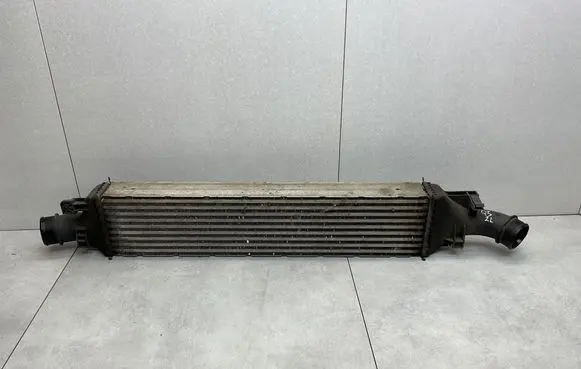 Audi Q3 8U Intercooler radiator 8U0145803B