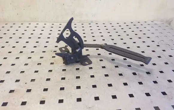 Audi A6 S6 C4 4A Engine bonnet/hood lock/latch loop/hook 4A0823480B