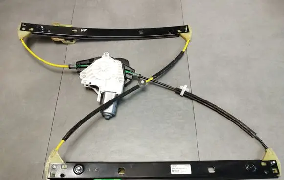 Audi A8 S8 D4 4H Front door window regulator with motor 4H0837462B