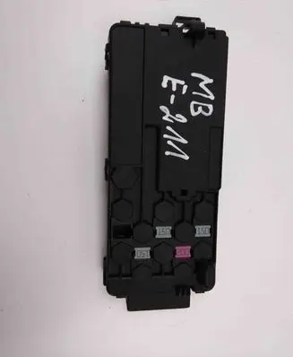 Mercedes-Benz E W211 Central body control module A2115452301