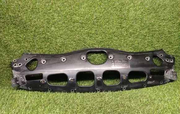 Bentley Flying Spur Radiator mount bracket 3W0804415C