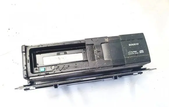 Renault Scenic I CD/DVD changer 8200002589a al010221255