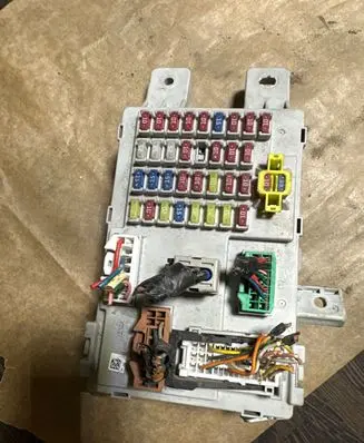 Hyundai H-1, Starex, Satellite Fuse module 919504H052 10063N