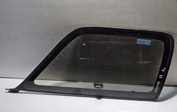 Renault Laguna I Rear side window 43R000464