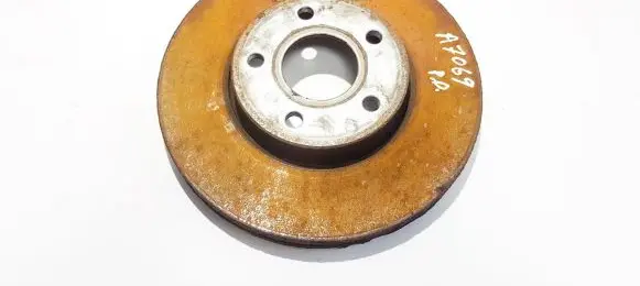 Volvo V50 Front brake disc ventiliuojamas
