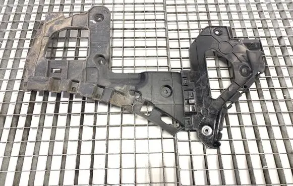 Audi Q8 Rear bumper mounting bracket 4M8807454