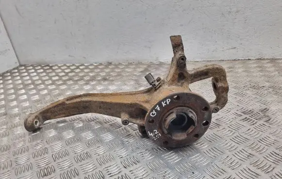 Audi Q7 4L Front wheel hub spindle knuckle 7L0407257A
